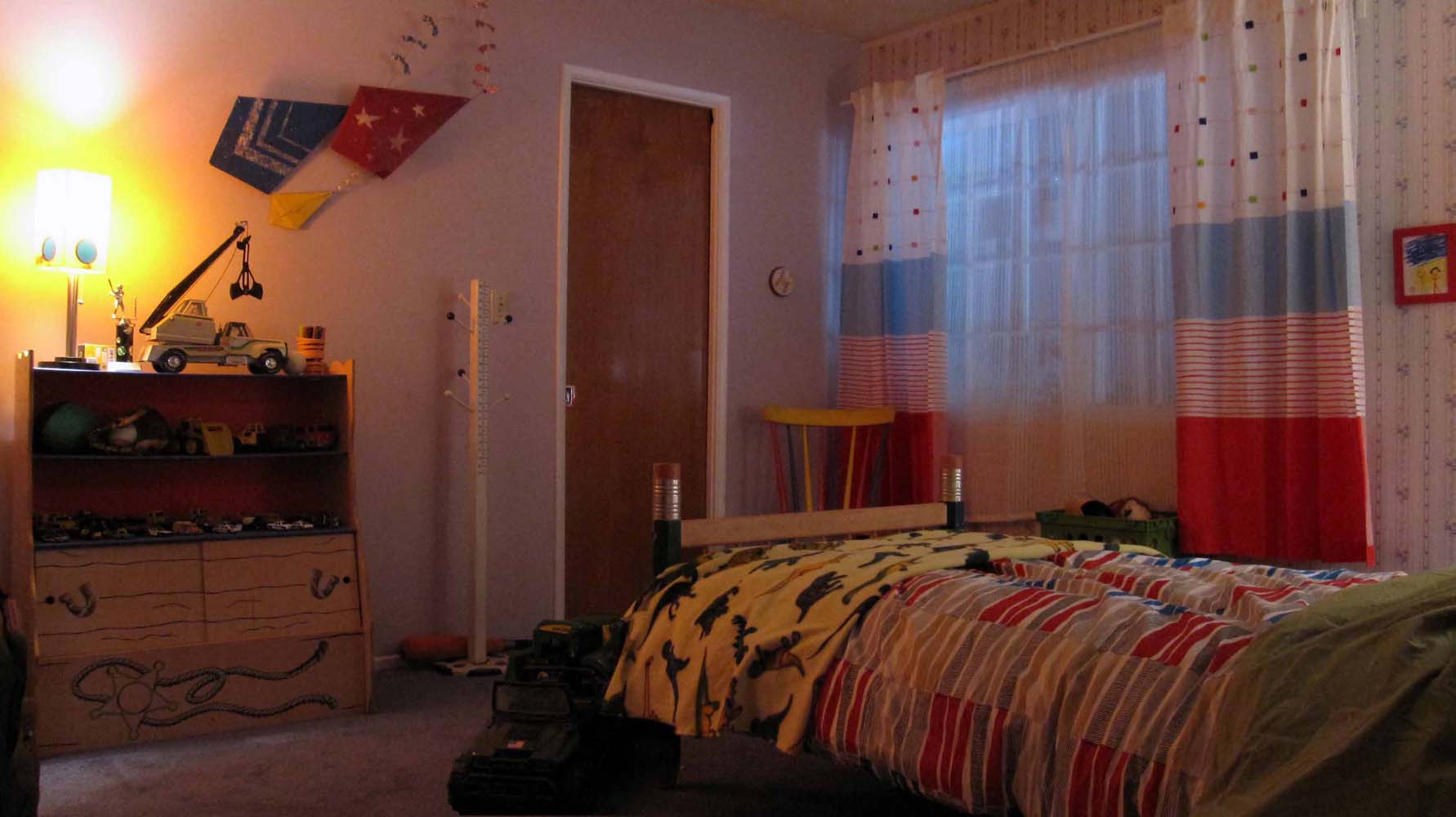 PAUL'S ROOM ...location dress